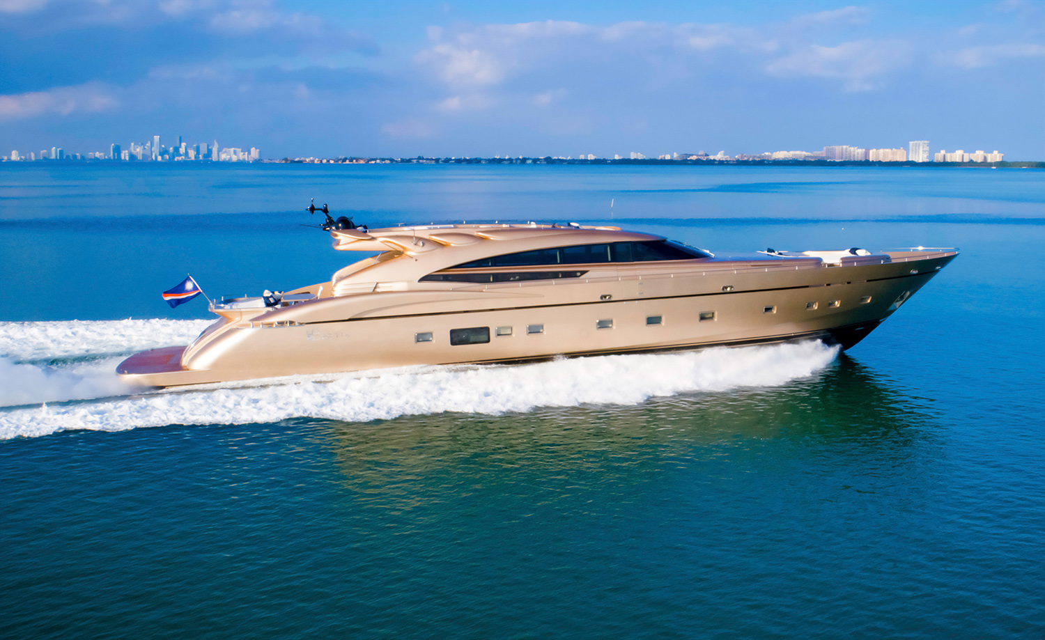 FIVE WAVES yacht