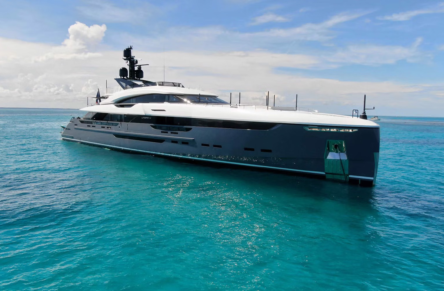 UTOPIA IV Bahamas Yacht Charter